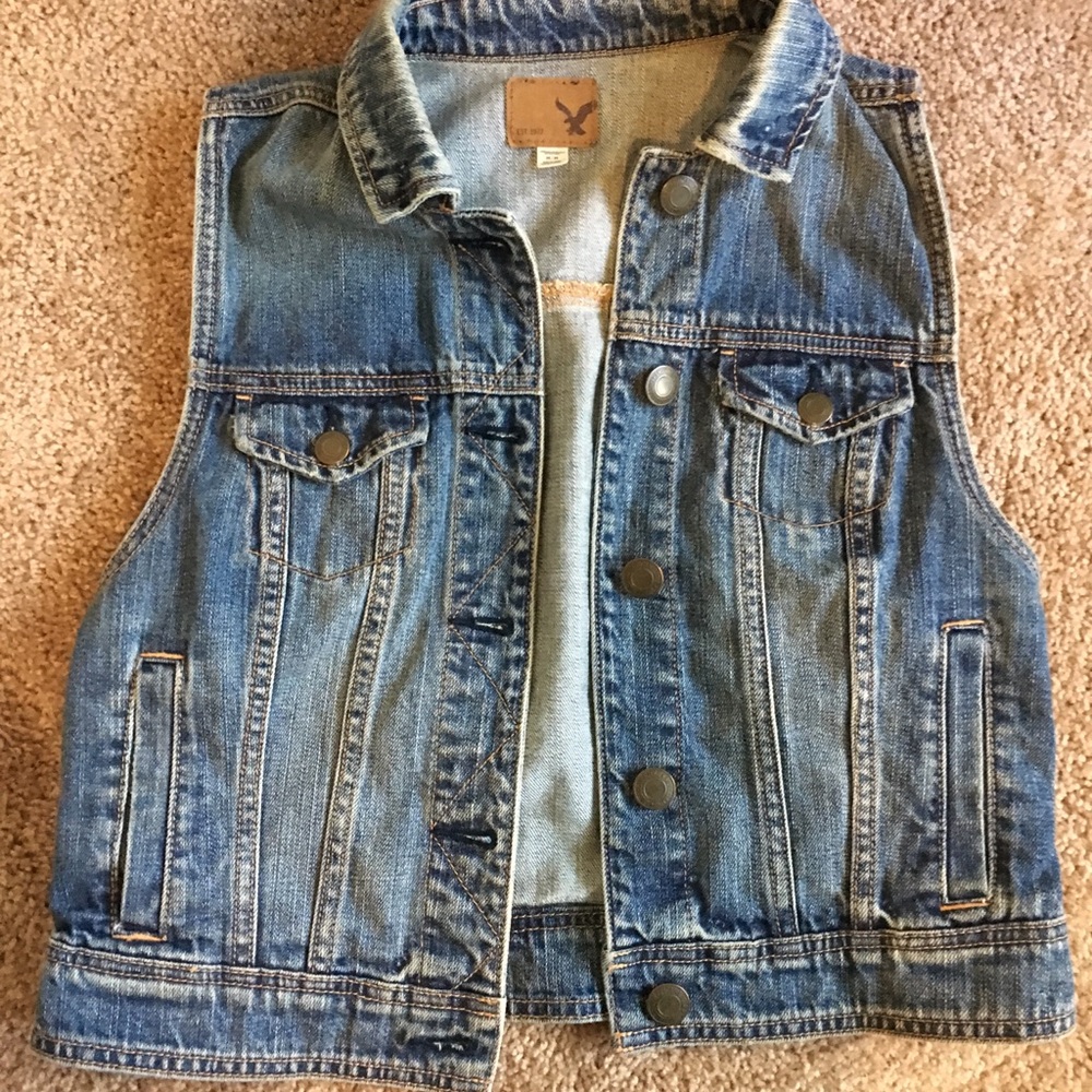 AE jean vest